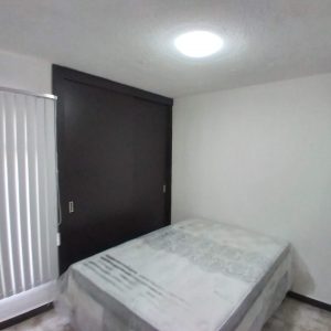 HABITACION CAMA MATRIMONIAL BANO COMPARTIDO