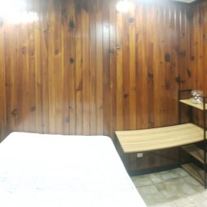 HABITACION CAMA MATRIMONIAL BANO COMPARTIDO